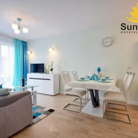 Sunflowers Apartament Turkusowy Zakatek W Kolobrzegu Apartamento *