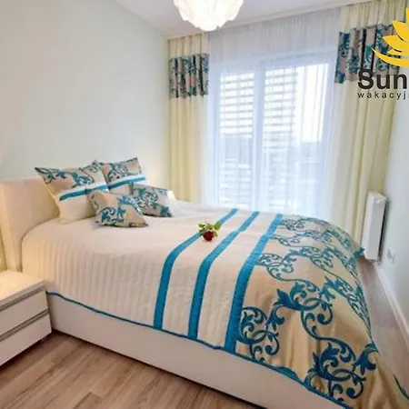 Sunflowers Apartament Turkusowy Zakatek W Kolobrzegu Apartamento *
